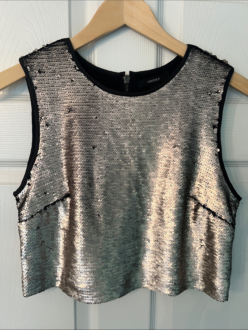NWOT Forever 21 Silver Sequin To The Waist Crop Top Zip Up Back, Black Trim